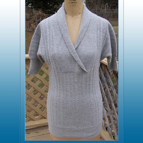 NEW Necessary Objects gray short sleeve sweater M - Picture 1 of 8